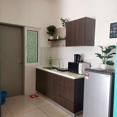 Ezhome Mesahill Nilai Exterior photo
