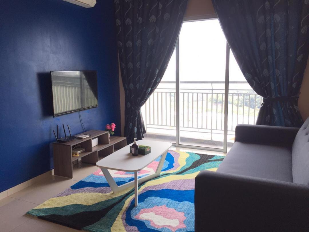 Ezhome Mesahill Nilai